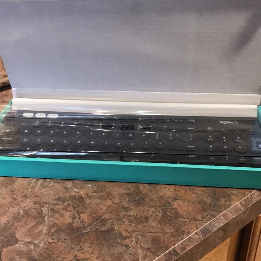 Logitech K780 Multi Device keyboard
